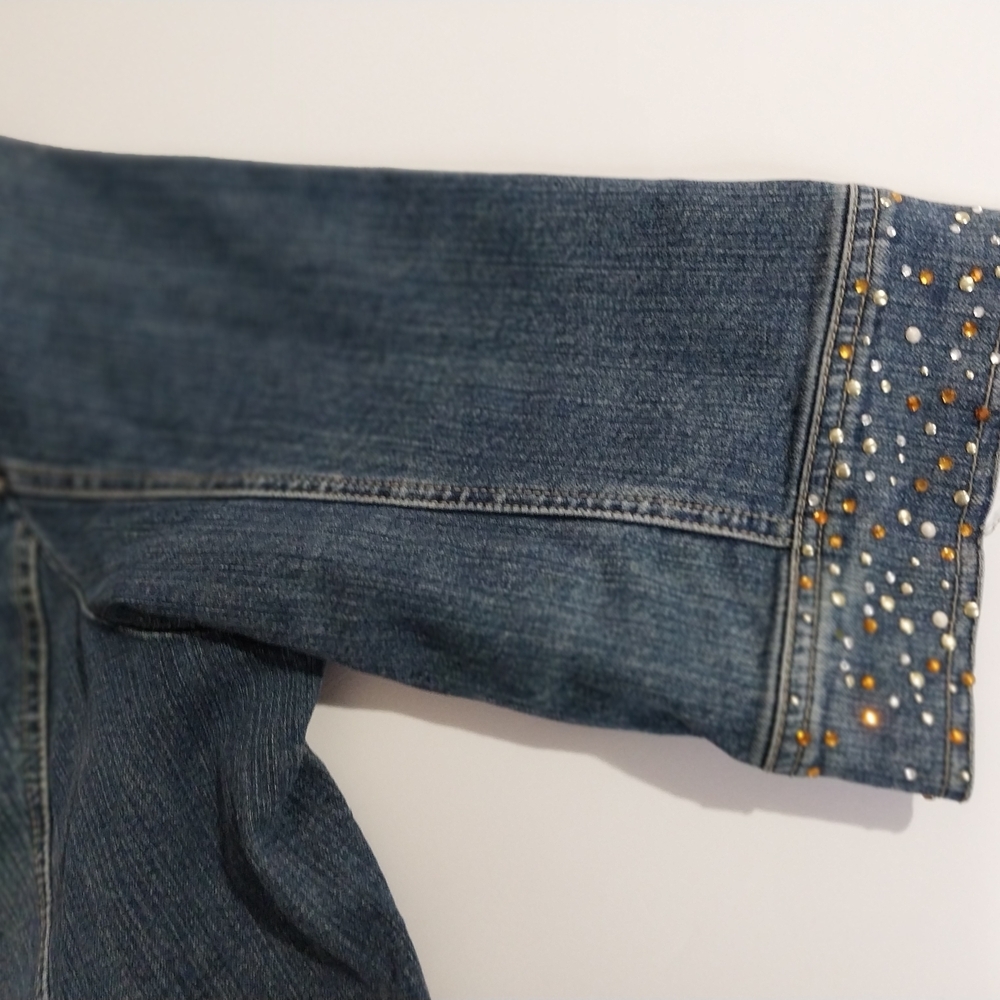 Live a Little Vintage Women's Blue Denim Jacket with Brass Button - Picture 4 of 8